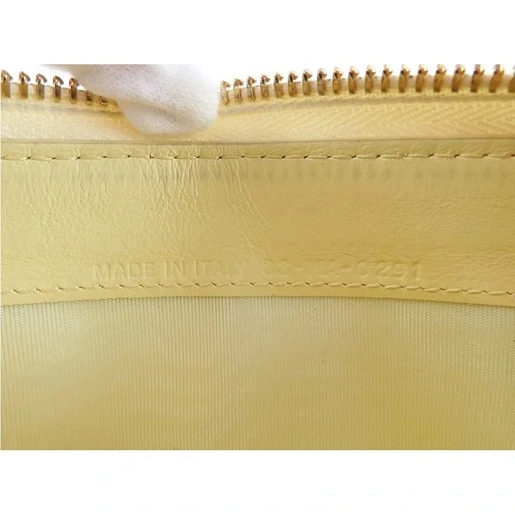 Dior Beige Quilted Women's Wallet - Picture 14 of 15